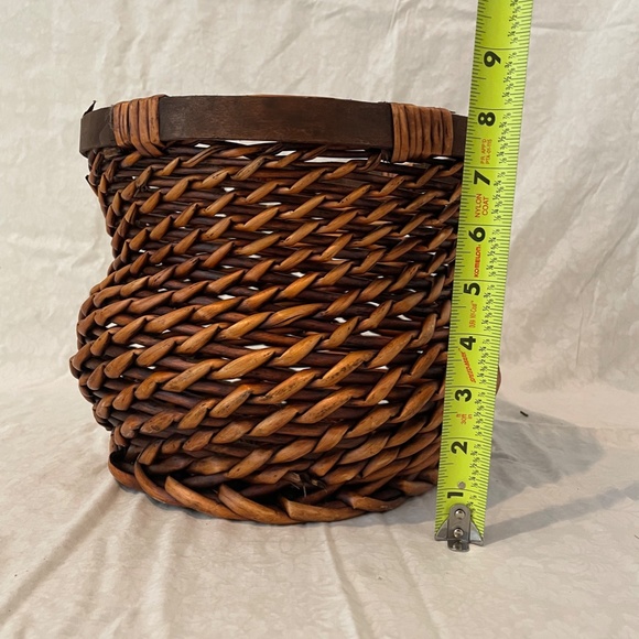 Basket- 8" Tall Small Woven Basket - Picture 3 of 3